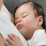 what are the signs that your baby isnt getting enough sleep