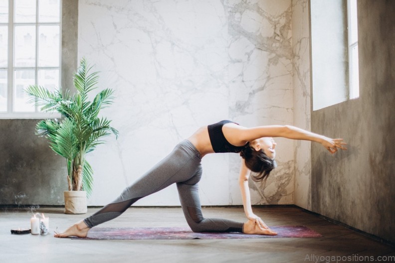 10 yoga poses that strengthen your glutes 8