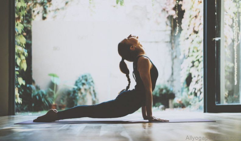 the 10 best yoga poses for body lengthening and fitness 7