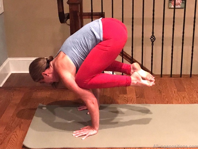 10 yoga poses for a full body workout 3
