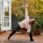 4 ways to yoga practice compassion in a pinch 4