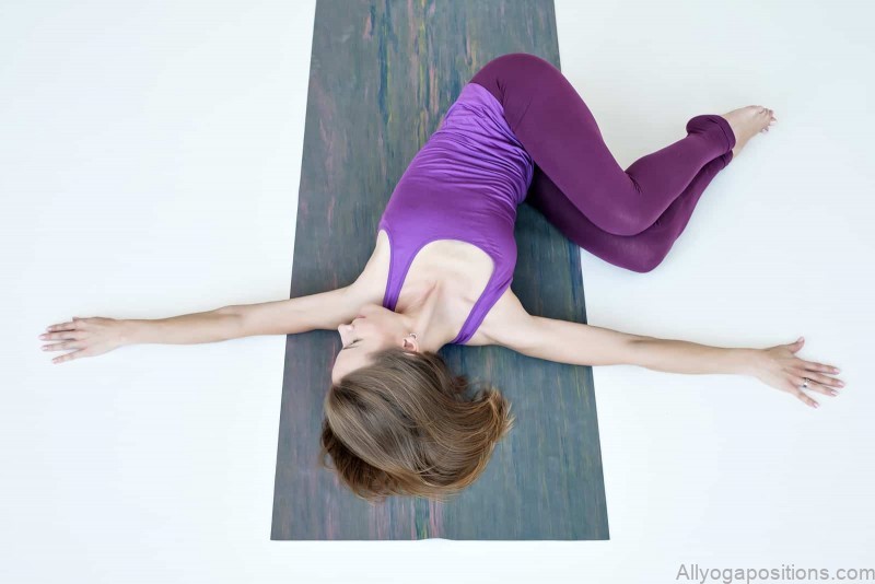 yoga poses that can help endometriosis sufferers 3
