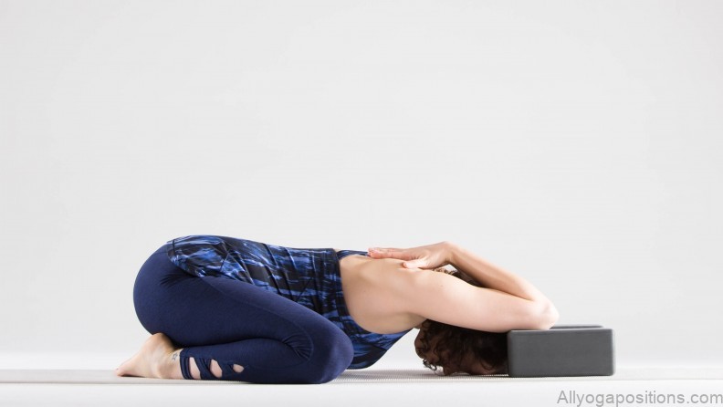 yoga practice yoga sequences maroon grounding road yoga sequence 7
