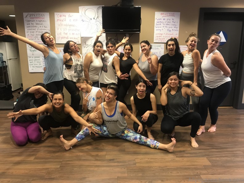 teach tools for teachers signs you have a yoga teacher who empowers you 3