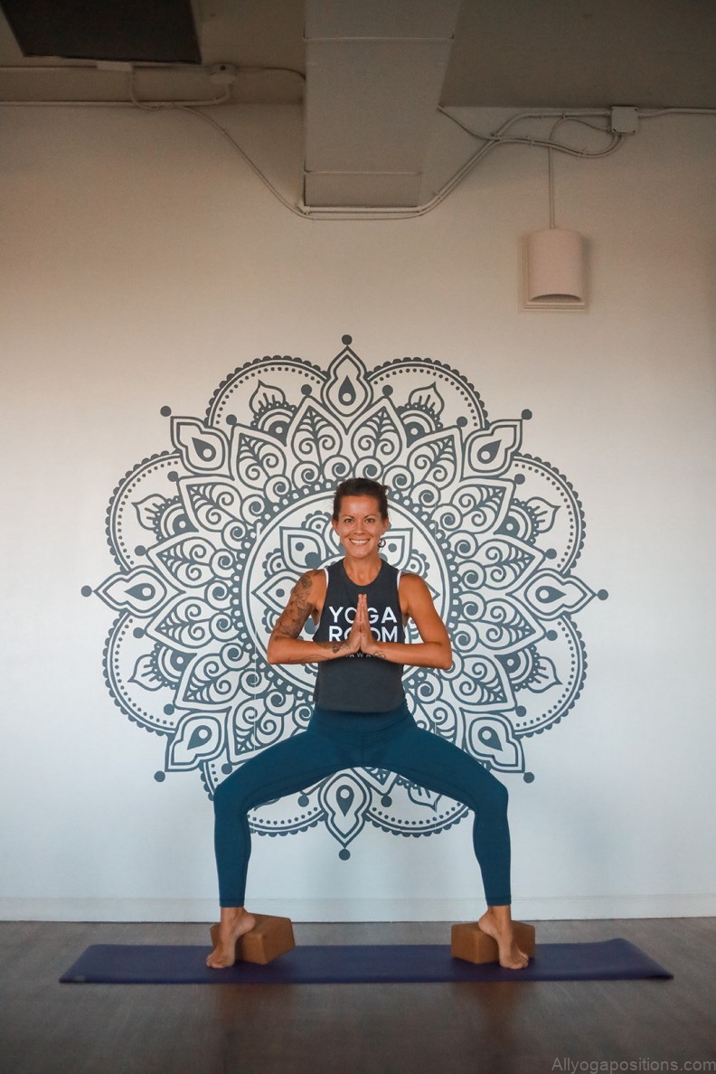 10 ways to use blocks to advance your yoga practice 1