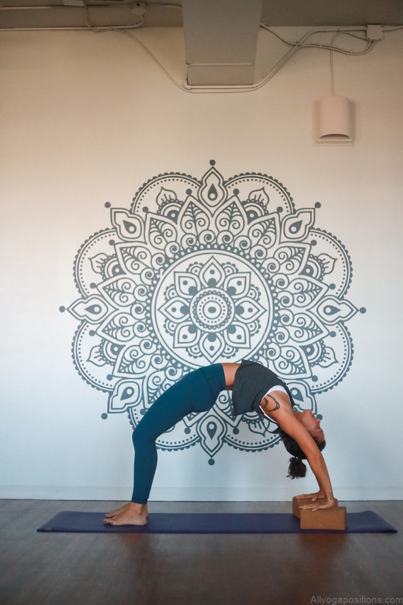 10 ways to use blocks to advance your yoga practice 10