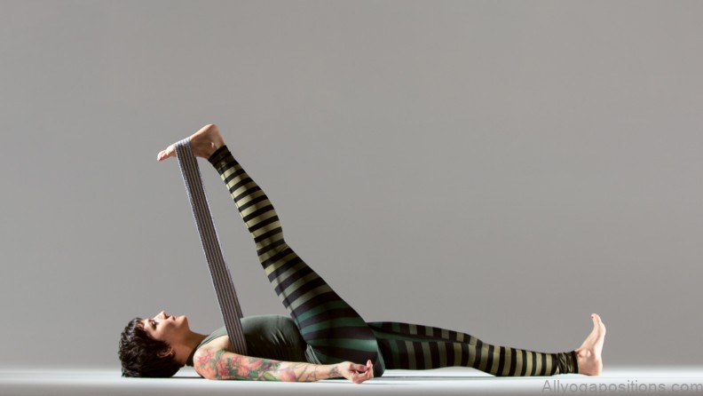10 yoga poses to prep for hanumanasana 3