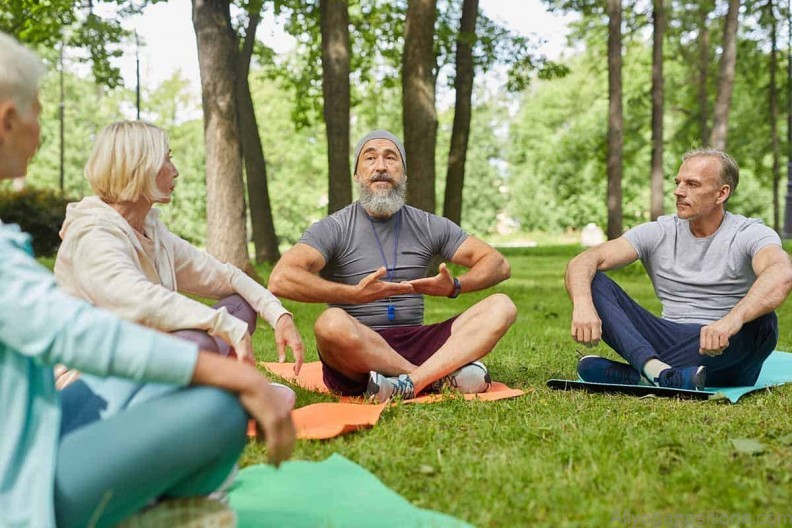 beginners how to practice pranayama the yoga breathing regimen and drishti 1