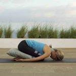 how to practice yoga 5 yin sequences that are perfect for beginners 1