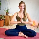 natasha rizopoulos yoga practice a safe vinyasa sequence for beginners 1