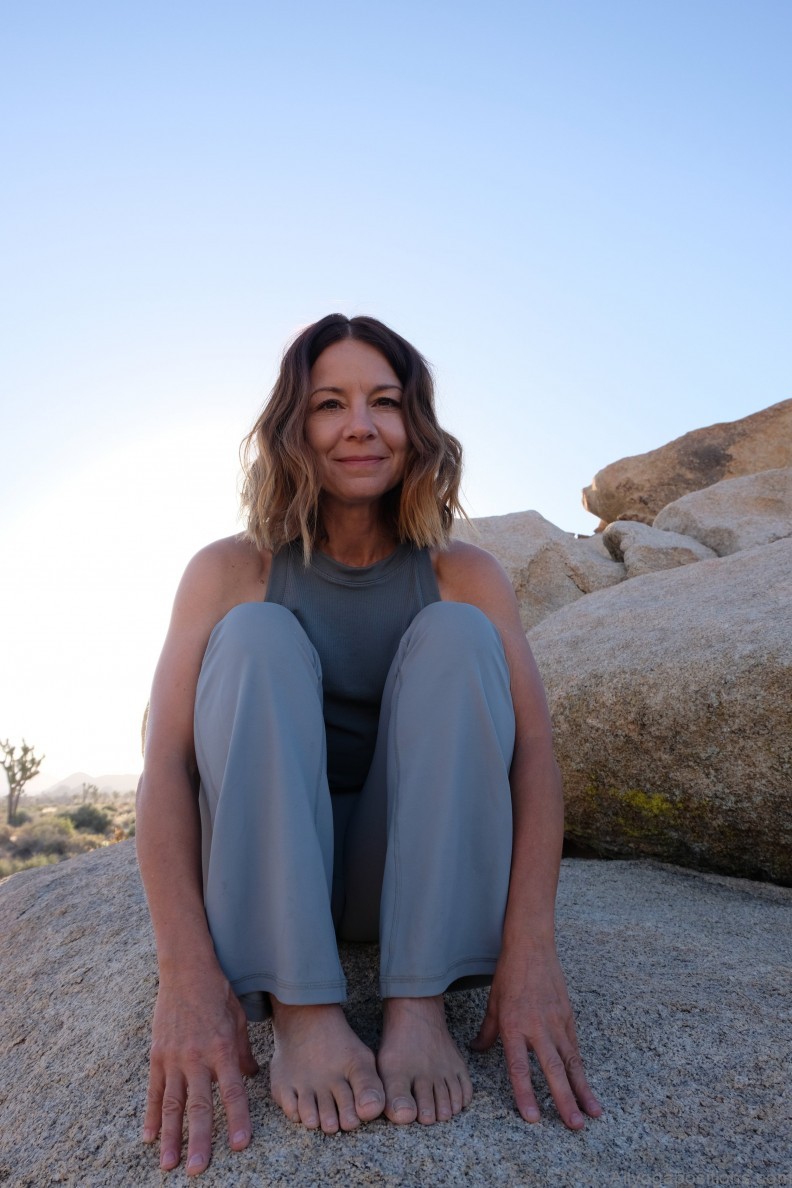 natasha rizopoulos yoga practice a safe vinyasa sequence for beginners 7