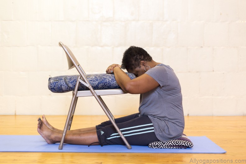 5 yoga poses to help relieve arthritis pain