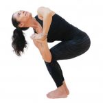 the utkatasana yoga pose how to do it benefits and precautions 3