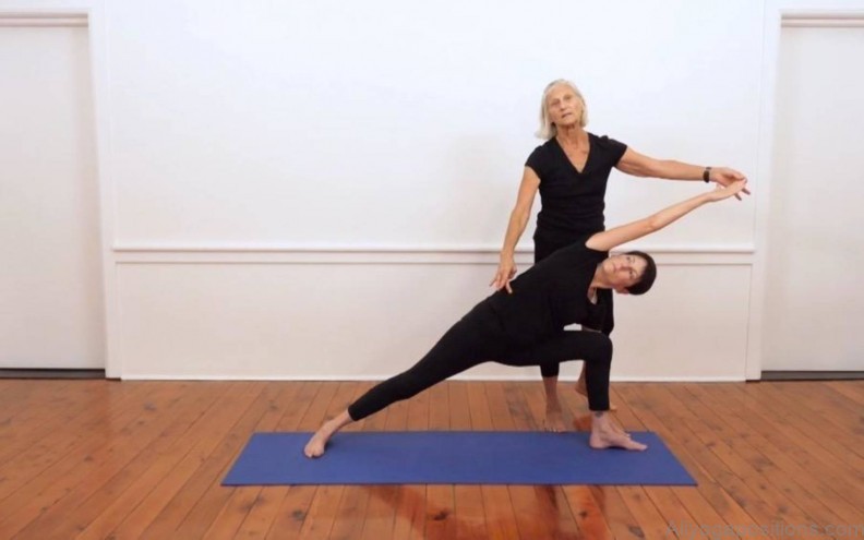 the transformative power of utthita parshvakonasana yoga pose 5
